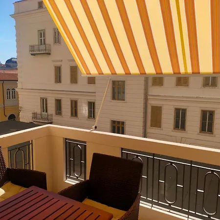 Tsliving App 4 Apartment *